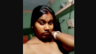 Village Bhabhi Sent Nude Selfie To Husband